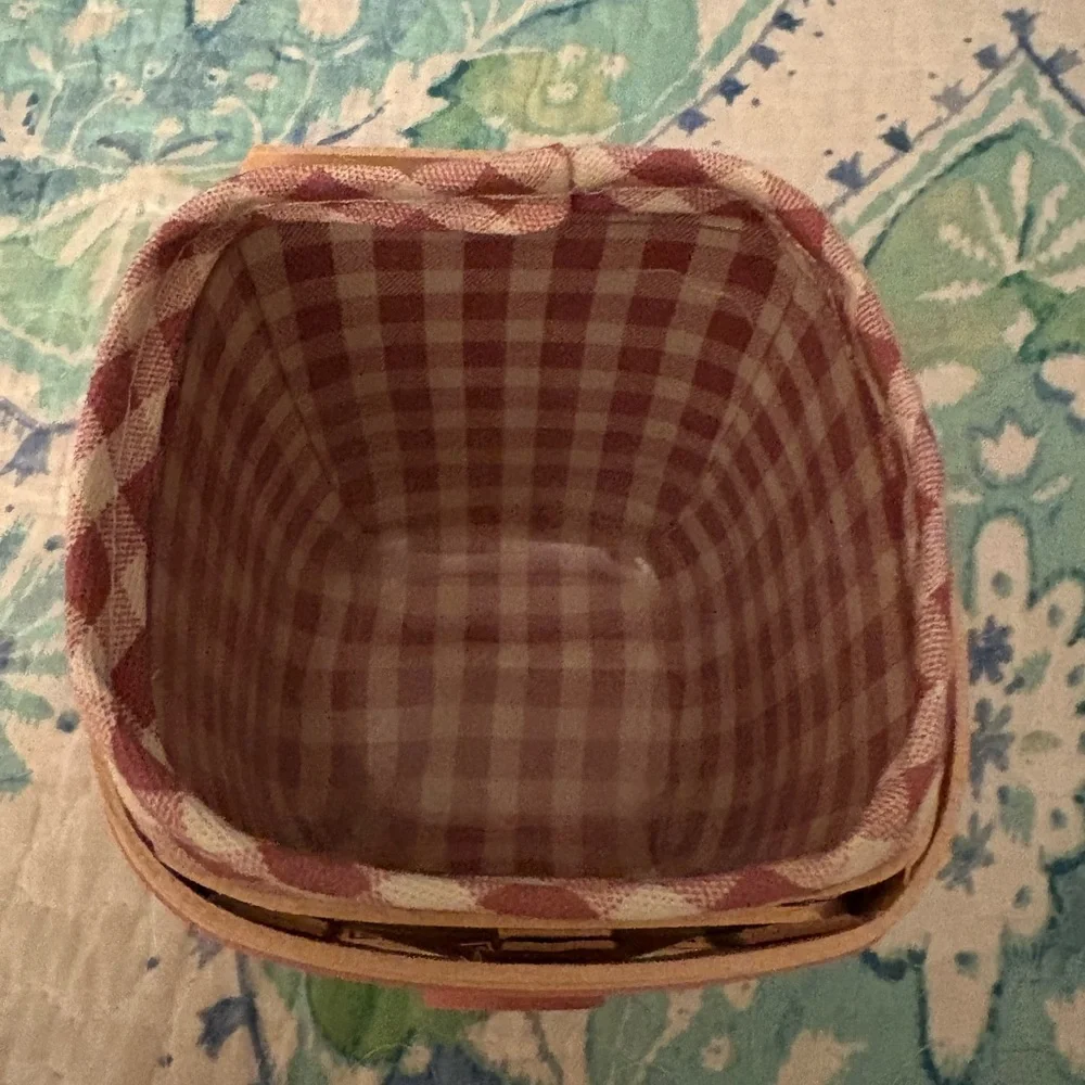 Pink Ribbon Basket - Picture 5 of 9